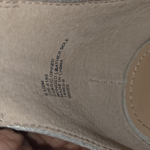 I. Miller Women's Emely Buckle Open Toe Block Heel Pumps Silver Size 8.5 - Picture 2 of 11